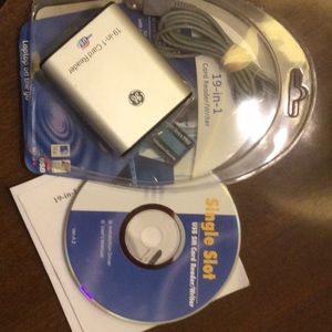 GE 19-in-1 Card Reader/Writer